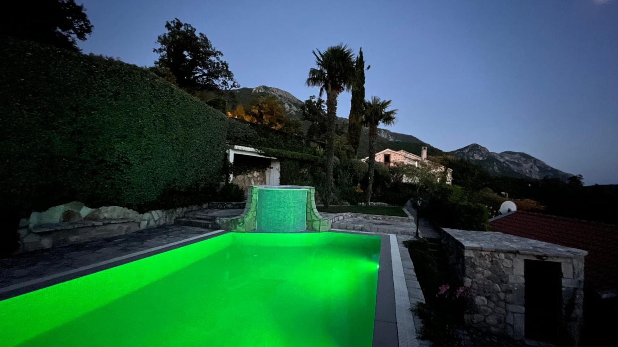 House In The Mountains Near Budva Bagian luar foto