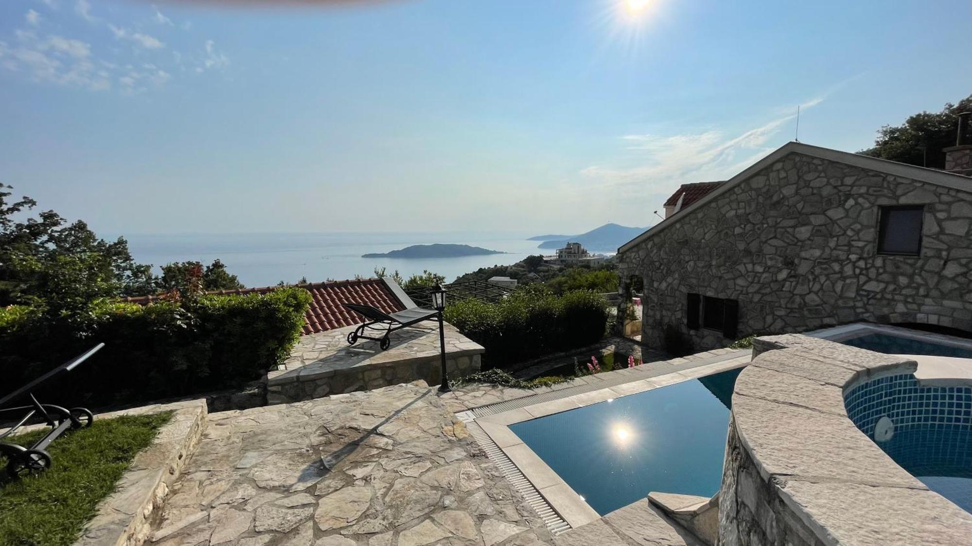 House In The Mountains Near Budva Bagian luar foto
